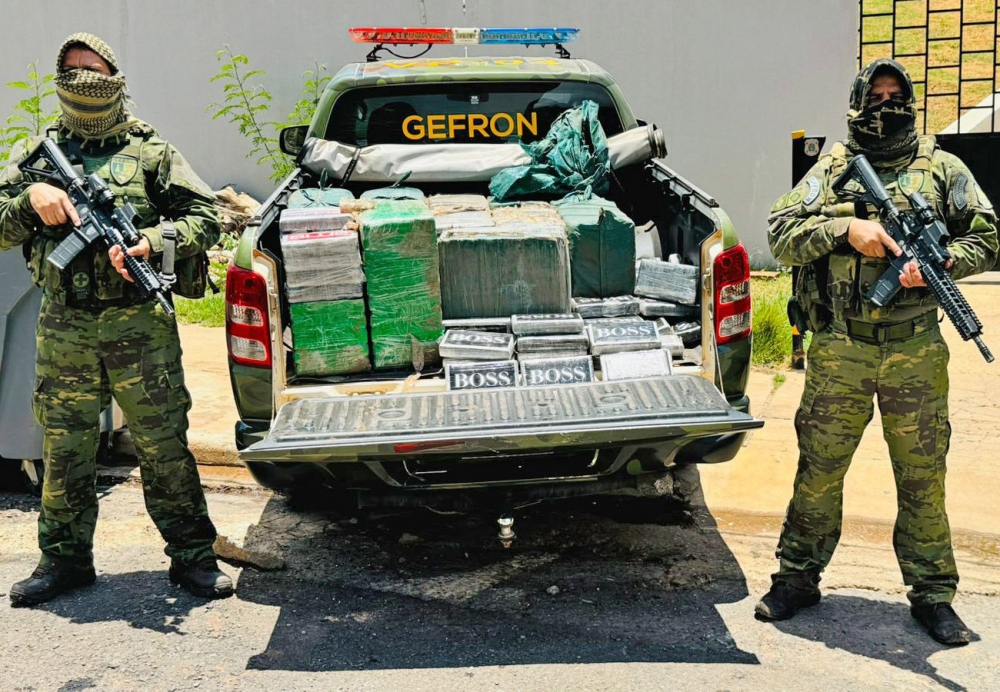 Opera��o integrada da PF e Gefron leva � apreens�o de 552 kg de coca�na em V�rzea Grande