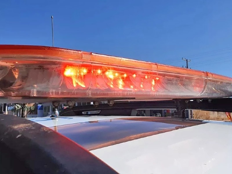 peda�os de vidro  Homem tem pesco�o cortado por acompanhante em hospital de Rondon�polis - MT 