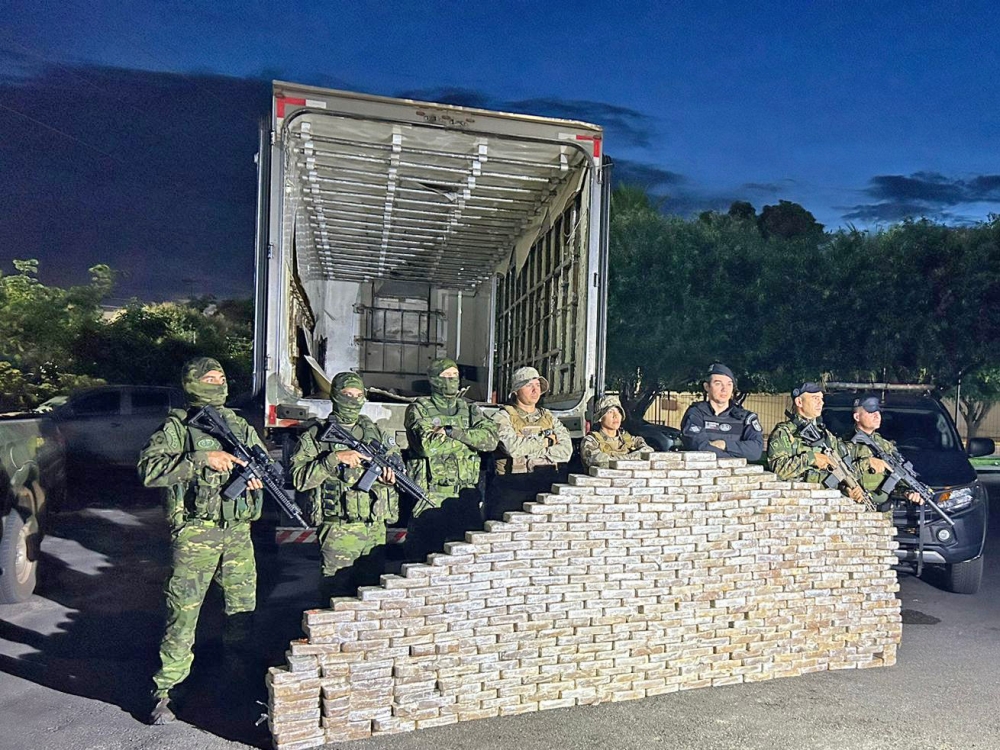 Opera��o conjunta apreende 422,5 quilos de pasta base de coca�na em MT