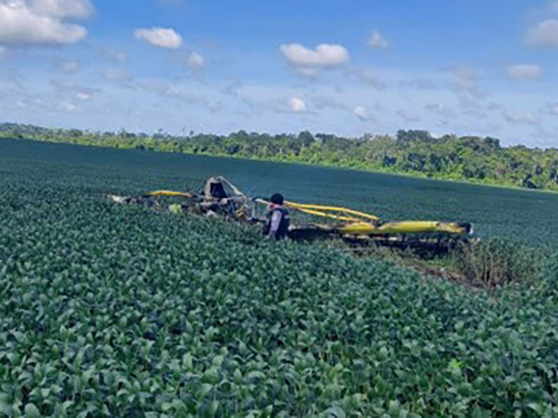 Avi�o agr�cola cai em fazenda no Nort�o e piloto morre carbonizado; investiga��es em andamento 