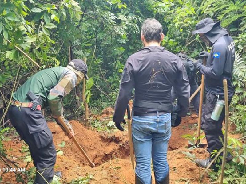 Mais dois corpos s�o encontrados em novo cemit�rio clandestino em Mato Grosso