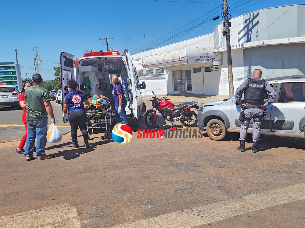 Colis�o entre carro e moto deixa motociclista ferido na Avenida Rio Arinos, em Juara