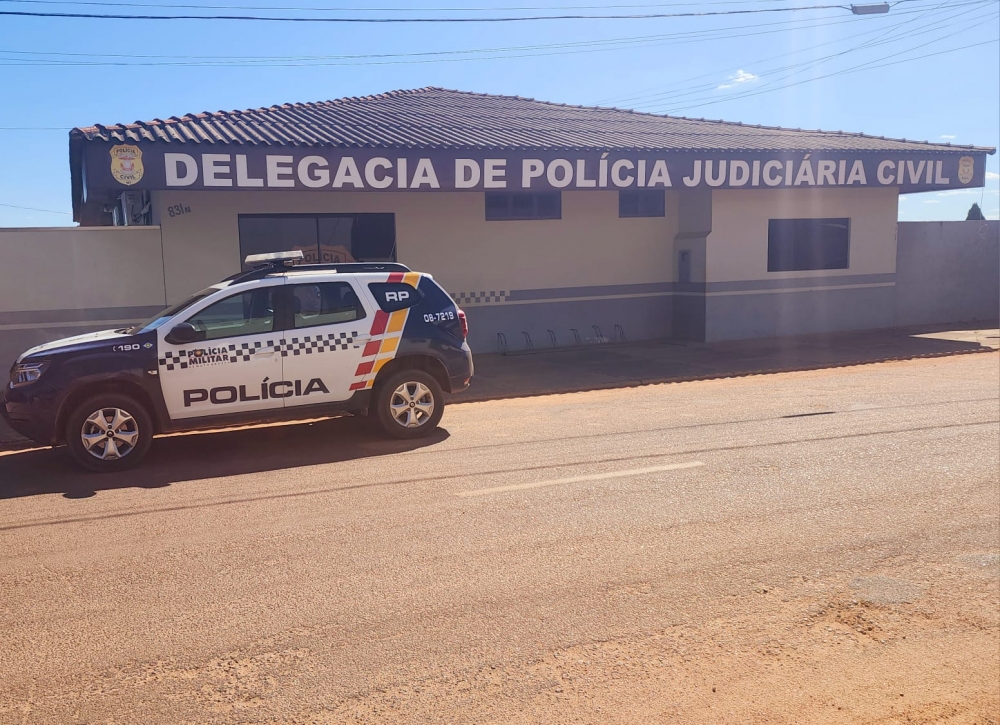 Homem com carro roubado em Cuiab�, suspeito de homic�dio em Sorriso, �  baleado ao tentar fugir da PM em Juara