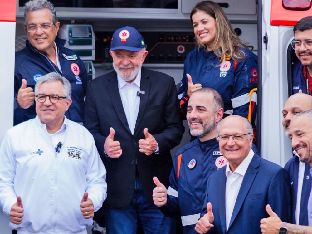 Juara e Ju�na receber�o Unidades Odontol�gicas M�veis em cerim�nia com o presidente Lula