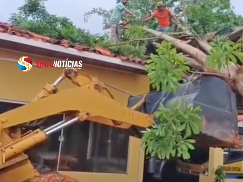 Temporal causa estragos na Escola Raio de Sol em Juara, mas comunidade se mobiliza para recupera��o