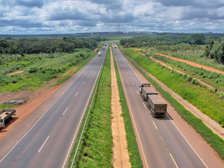 Com entrega de +130 km de pista nova, BR-163 chega a 230km de duplica��o em 2 anos