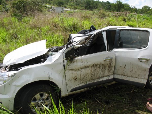 Casal morre em grave acidente na estrada de C�ceres; filho permanece em estado grave