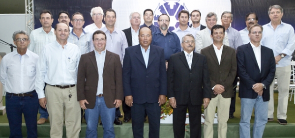 Presidnte Jos� Jo�o Bernardes e sua diretoria s�o empossados na Acrimat