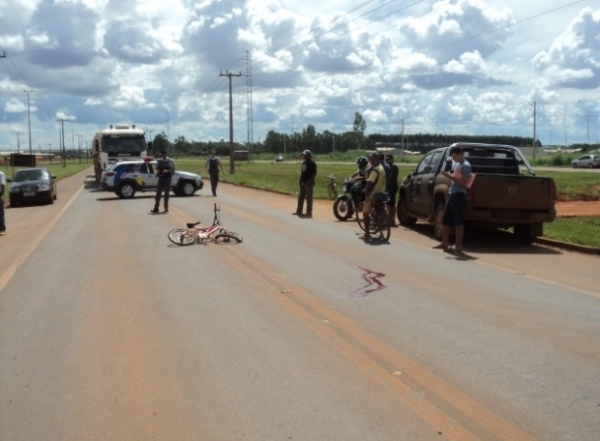 Crian�a morre atropelada por caminhonete na BR-364 