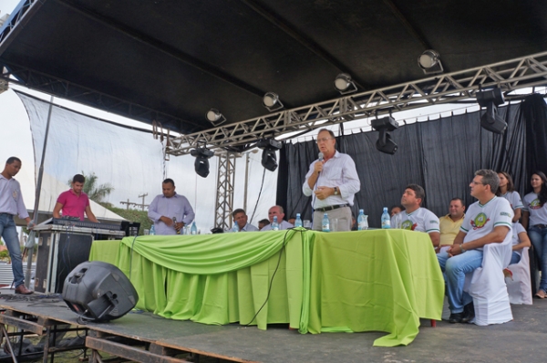 Sicredi participou da abertura da 2� FEVALE em S�o Miguel do Guapor�