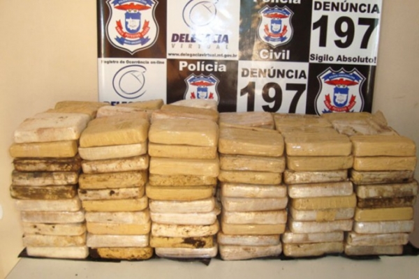 Gefron apreende 50 kg de coca�na escondidos em tanque de picape