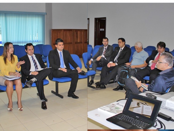 Presidente do TJ se re�ne com ju�zes do polo de Ju�na