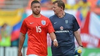 Atacante da Inglaterra rompe ligamento do joelho e vira d�vida para a Copa
