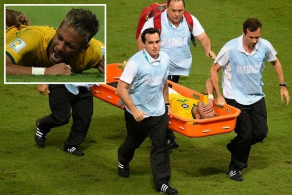Neymar fratura v�rtebra e est� fora da Copa do Mundo