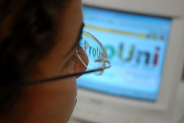 Selecionados no ProUni deve apresentar informa��es at� sexta