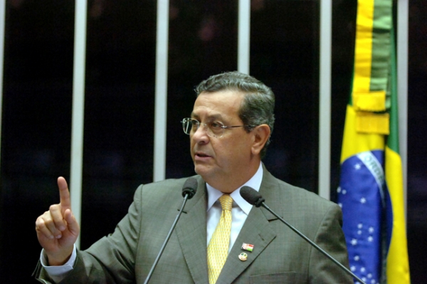 Deu no MidiaNews: Jaime Campos desiste de concorrer � reelei��o ao Senado