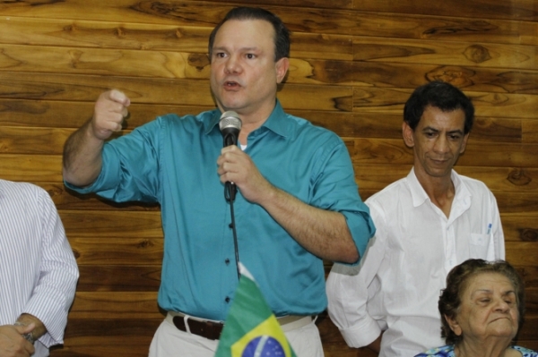 Sem Jaime, Wellington Fagundes lidera para o Senado