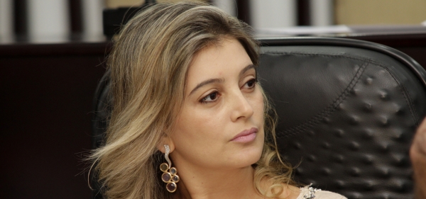 Luciane Bezerra renuncia vaga de segunda e abre m�o da coordena��o de Pedro Taques na Regi�o Noroeste.