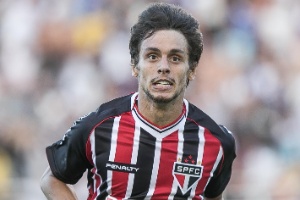 Rodrigo Caio passar� por cirurgia e s� volta ao S�o Paulo em 2015