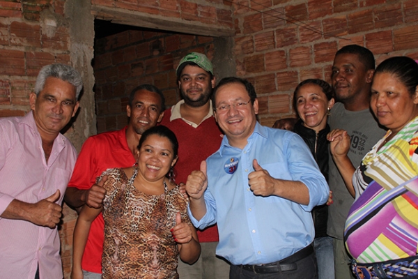 Muvuca comemora aprova��o de candidatura, agradece a Deus e enaltece a lisura do TRE