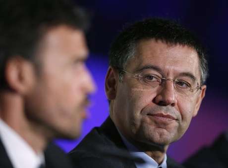 Fifa rejeita recurso e pro�be Bar�a de contratar at� 2016