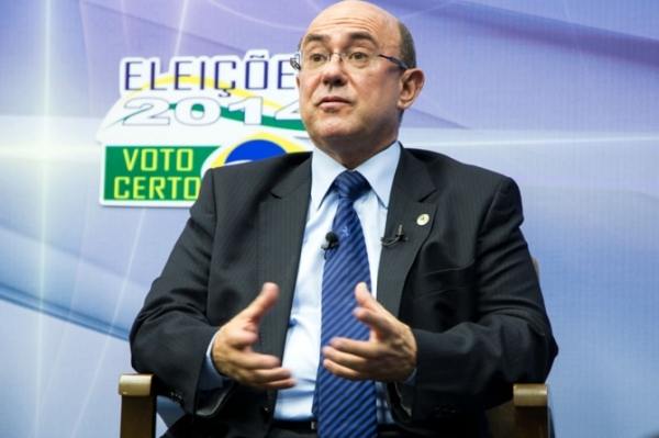 Riva reafirma que Taques � alvo e cita s�cio de esposa