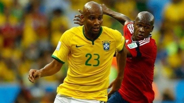 Atraso tirou Maicon da sele��o brasileira