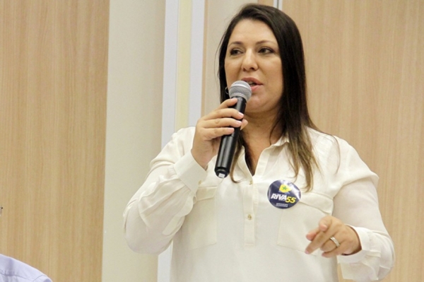 Justi�a barra 12 pesquisas eleitorais por n�o citar Janete Riva como candidata