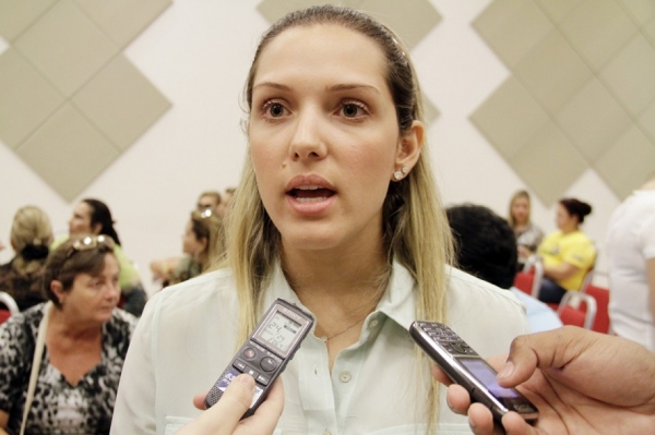 Jana�na Riva � a �nica mulher eleita para a Assembleia
