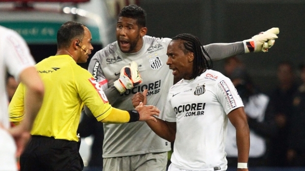 Relat�rio: SP e RS respondem por quase metade dos casos de racismo no futebol em 2014