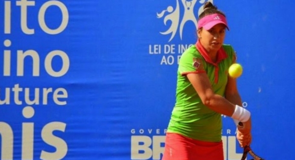 Brasileira � suspensa por dois anos pela ITF ap�s ser flagrada no doping