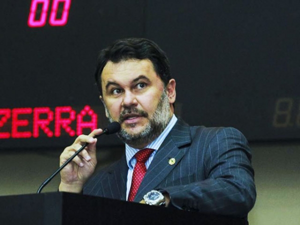 Com 270 proposituras legislativas, Oscar fecha primeiro semestre como um dos deputados mais atuantes 