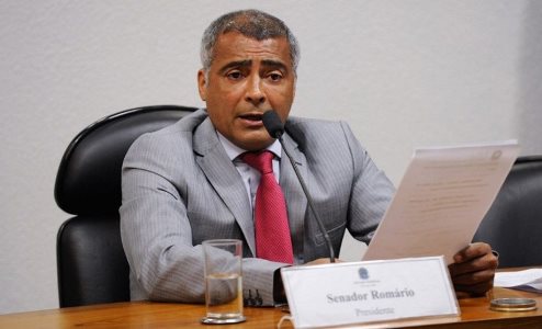 CPI do Futebol aprova requerimento para ir � Su��a ouvir Jos� Maria Marin