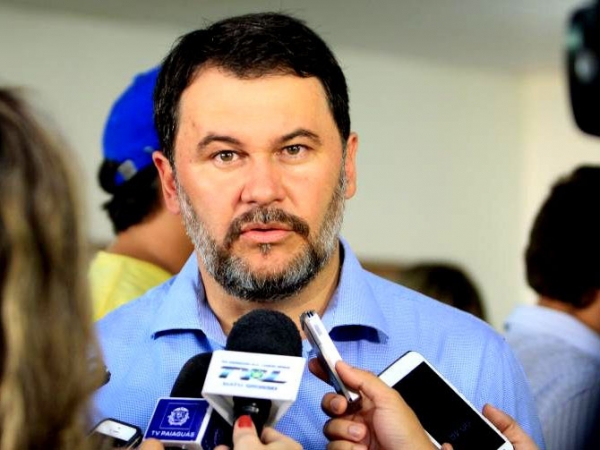 Governo apresenta plano emergencial para recupera��o da MT-170 em reuni�o com deputado Oscar
