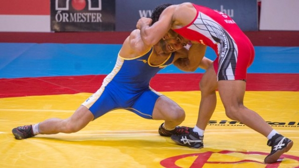 Japonesa fatura 13� t�tulo mundial na luta e amplia maior soberania do esporte