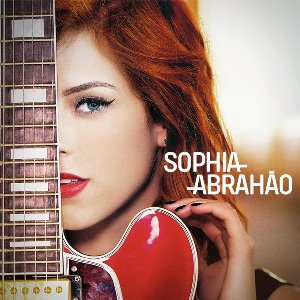 Sophia Abraho divulga capa de novo CD