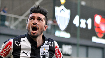 Argentino D�tolo se tornar� 3� estrangeiro a atingir marca de 100 jogos pelo Atl�tico