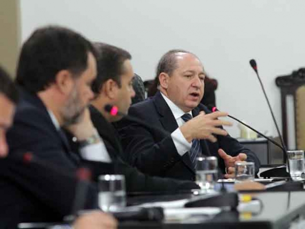 CPI da Copa investiga processo de escolha da sede; Nadaf se exime e Pagot responsabiliza governo