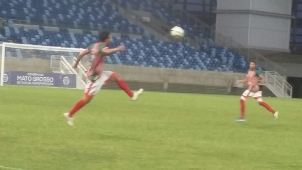 Oper�rio vence o A��o por 6 a 0 e praticamente garante t�tulo por antecipa��o