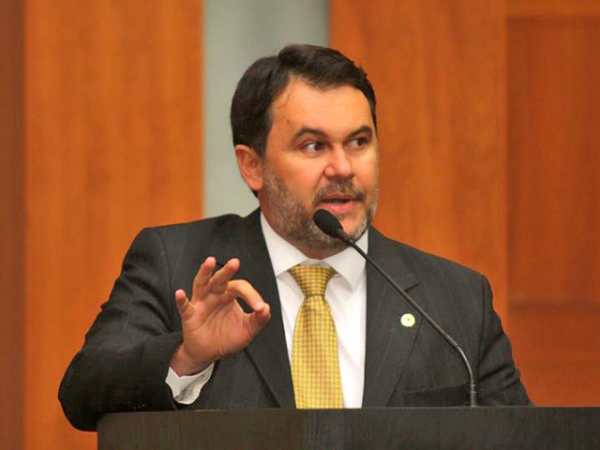 PEC de autoria de Oscar Bezerra cria carreira de Procuradores Aut�rquicos em Mato Grosso