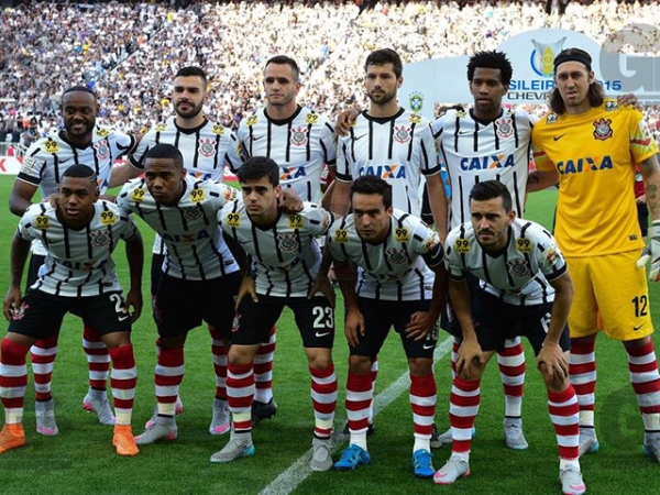 Corinthians empata com Vasco e faz festa do hexa em S�o Janu�rio