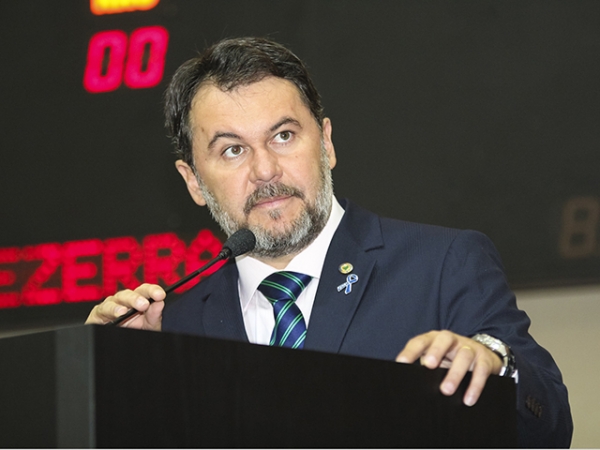 Com 471 proposi��es, Oscar se consolida como um dos parlamentares mais atuantes