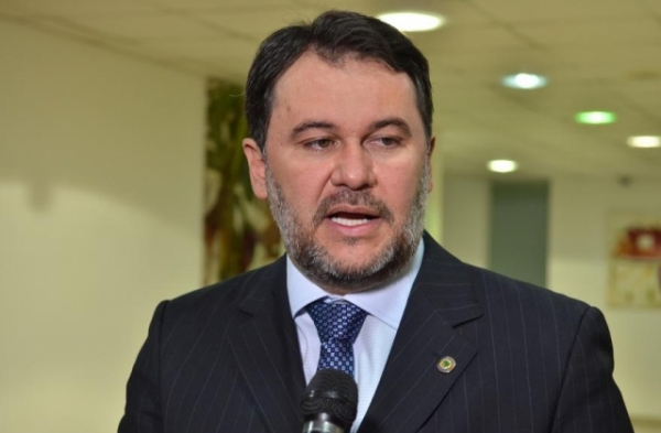 Oscar Bezerra quer t�rmino de CPI da Copa para focar em candidatura de esposa