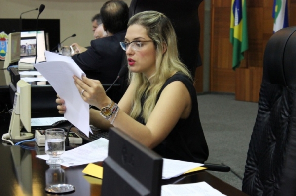 Deputada pede que governo analise implanta��o de delegacias especializadas 24 horas