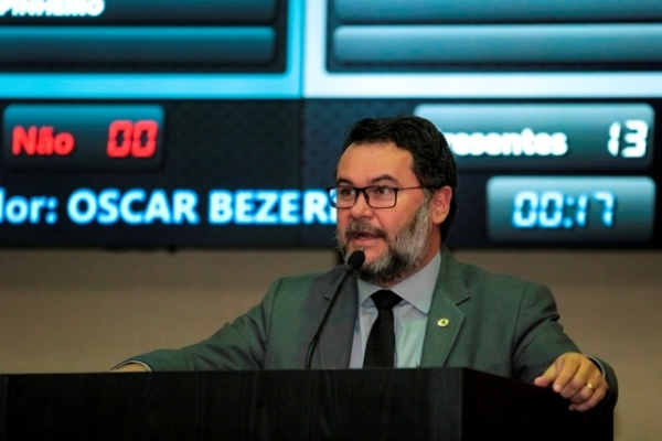 Deputado Oscar Bezerra cobra explica��es da Ager sobre transporte intermunicipal de Juara a Cuiab� 
