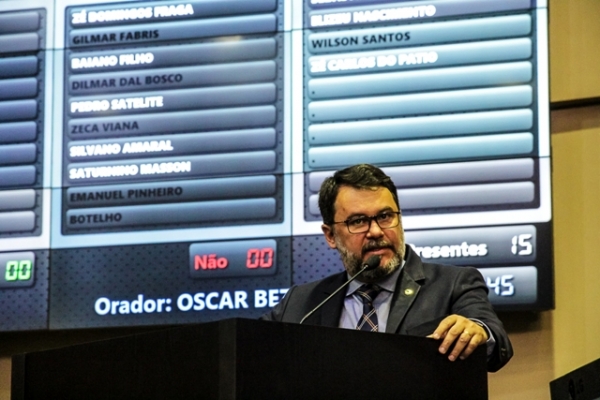 AL aprova projeto que d� b�nus a estudantes mato-grossenses no vestibular da Unemat