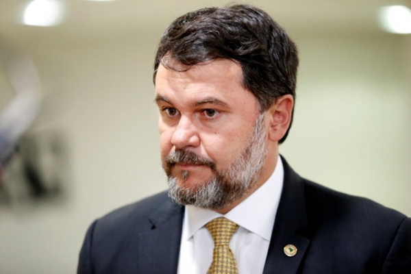Deputado Oscar Beezerra prop�e est�gio remunerado na Assembleia Legislativa