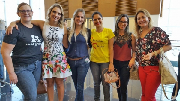 Seis Ongs recebem R$ 3.418,66, cada uma, oriundos do Bazar das Amigas pela causa animal