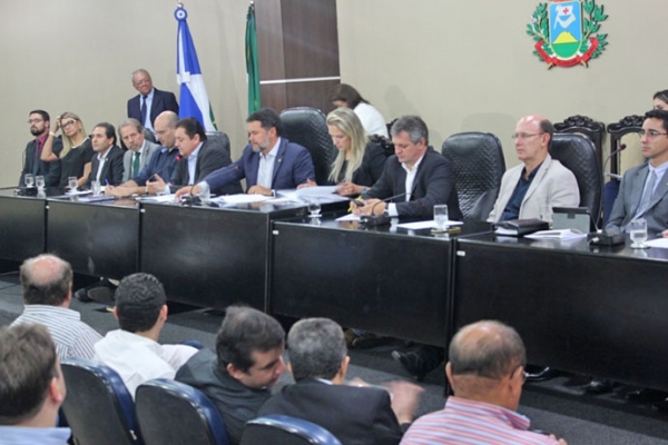 Reforma tribut�ria ser� debatida dentro de Frente Parlamentar