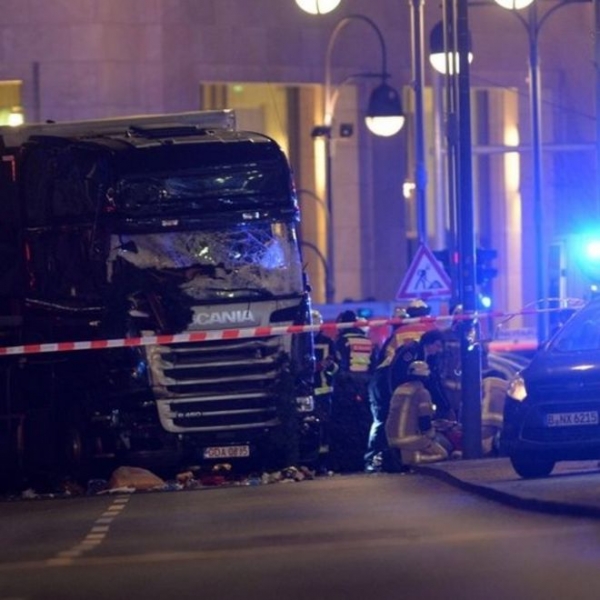 O que se sabe at� agora sobre 'prov�vel ataque terrorista' com caminh�o que matou 12 em Berlim